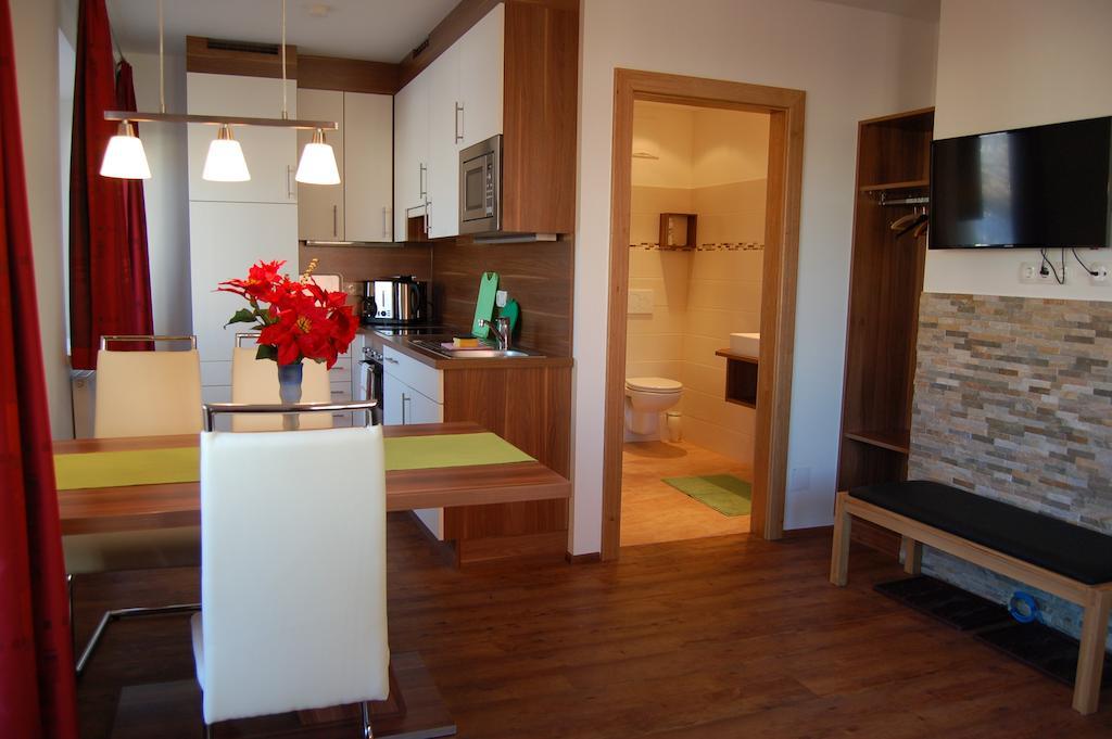 Appartement Pension Albert Zell am See Ruang foto