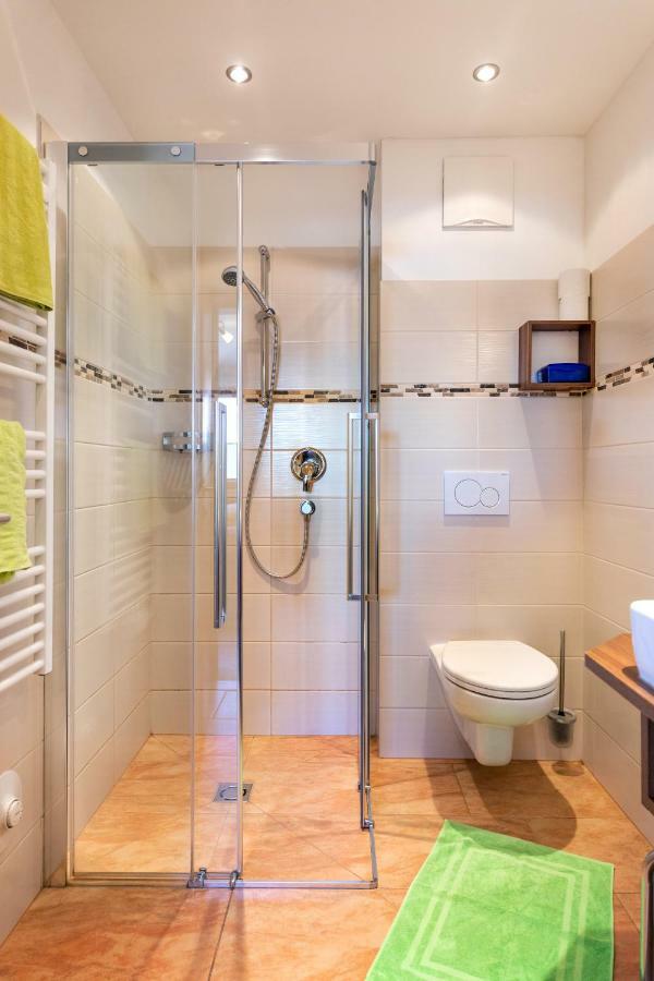 Appartement Pension Albert Zell am See Bagian luar foto