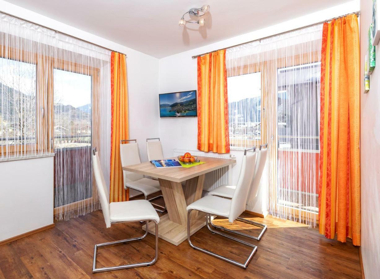 Appartement Pension Albert Zell am See Bagian luar foto