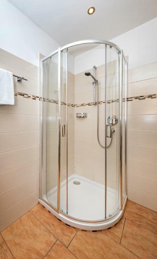 Appartement Pension Albert Zell am See Bagian luar foto