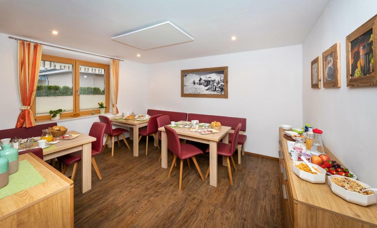 Appartement Pension Albert Zell am See Bagian luar foto